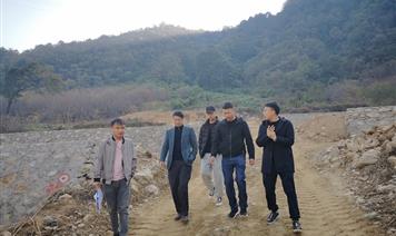 涼山農(nóng)投集團(tuán)黨委副書記、總經(jīng)理張毅帶隊(duì)到德昌進(jìn)行項(xiàng)目調(diào)研和安全督導(dǎo)