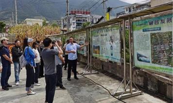 中央廣播電視總臺赴喜德縣中壩社區(qū)甜瓜示范項(xiàng)目開展調(diào)研